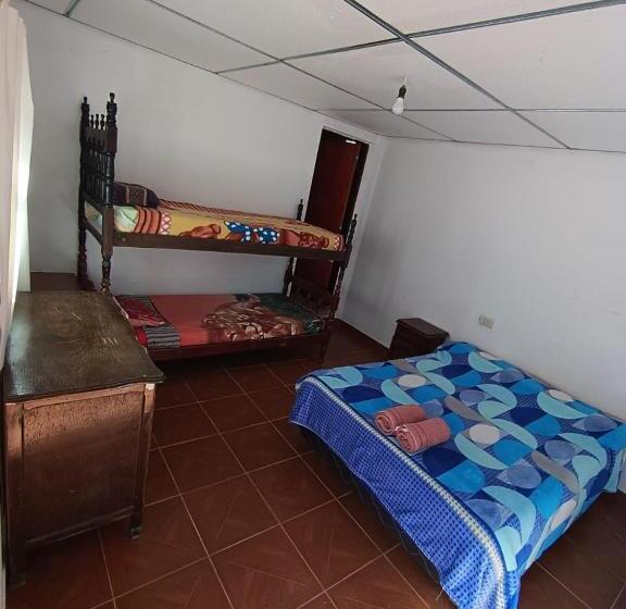 ファミリールーム, Hostel Verbenita