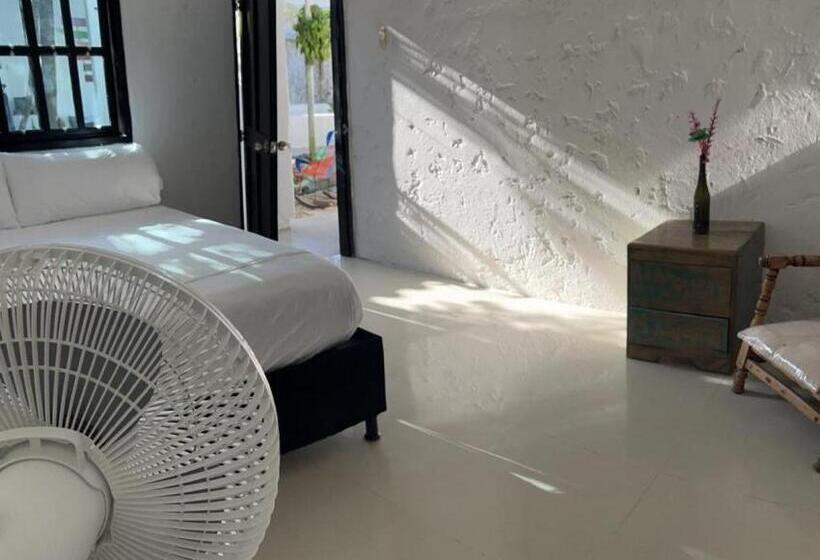 اتاق استاندارد سه نفره, Room In Lodge   Tr A1d Hostel Room Near Castillo San Felipe With Pool And Wifi