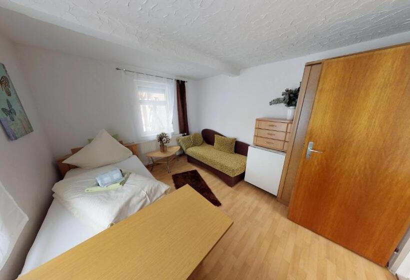 Дом 3 Спальни, Pension Weinsberger Tal