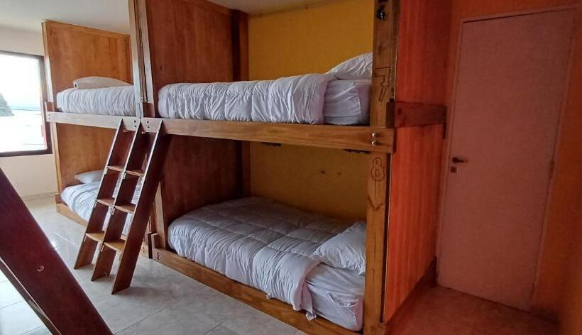 Łóżko we Wspólnym Pokoju, Nina Hostel