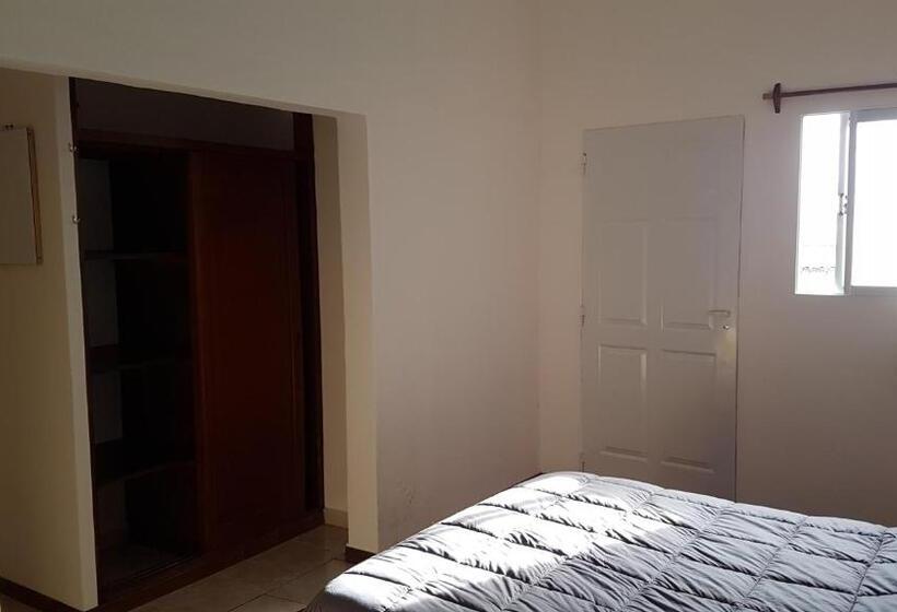Pokój Deluxe z Balkonem, Nina Hostel