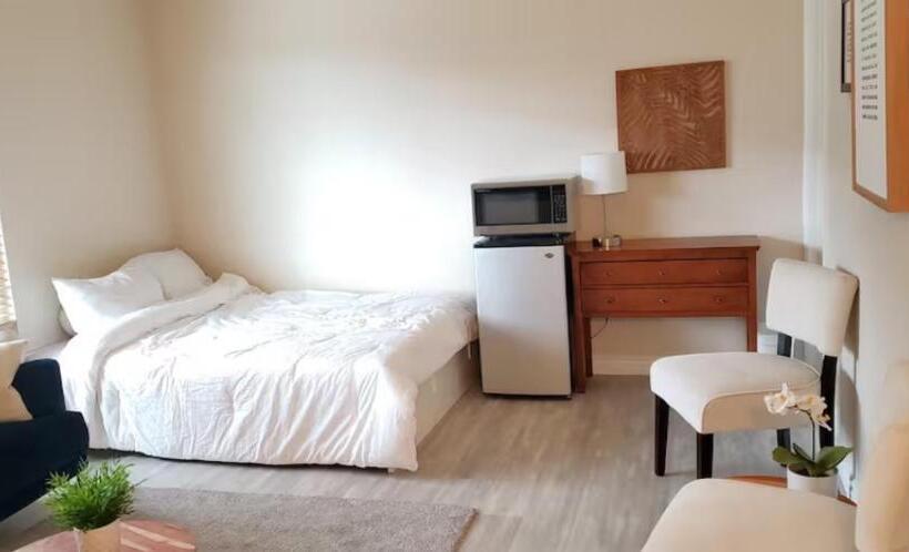 Номер Deluxe, Bright And Modern Room With City Views