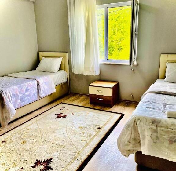 Апартаменты 1 Спальня с Видом, Five Star
