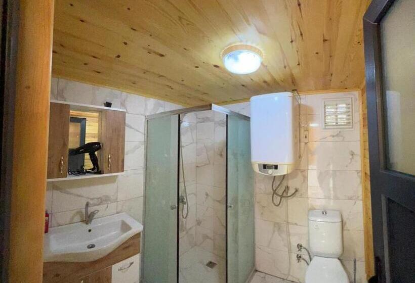 Бунгало Стандарт Вид на Сад, Five Star