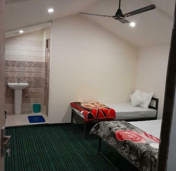 Номер Стандарт Вид на Сад, The Hill Mount Resort Shivpuri