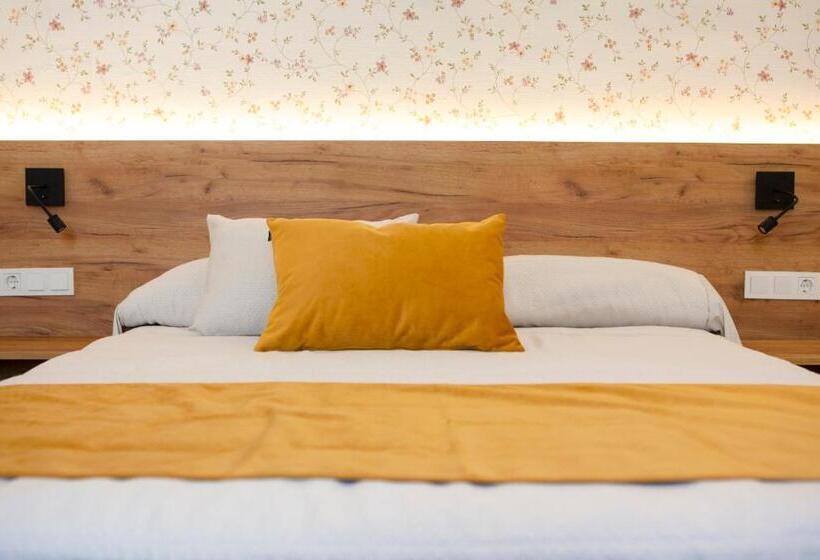 Номер Стандарт, Pension Restaurante Angel