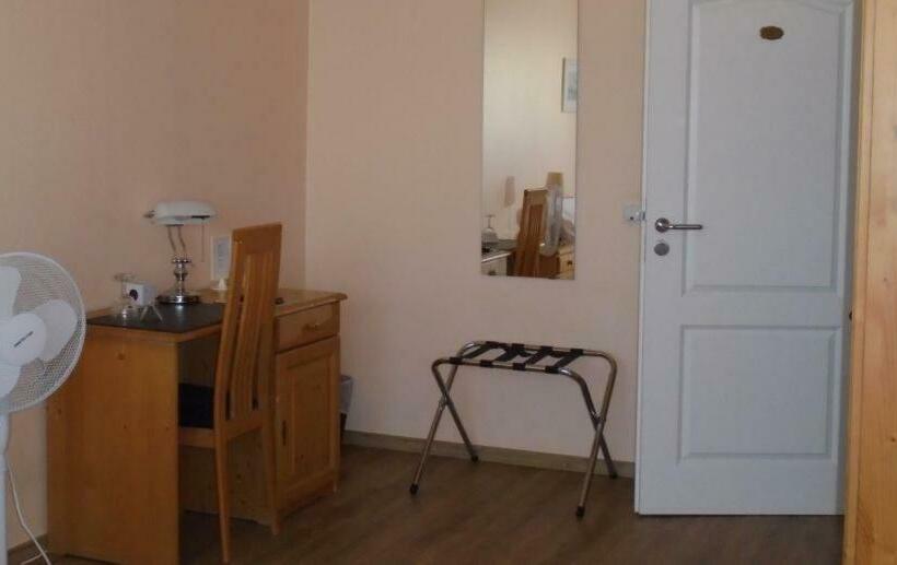 Номер Стандарт, Pension Hommen