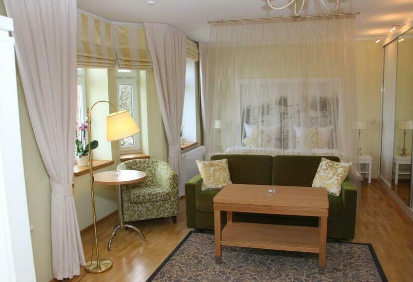 Апартаменты 1 Спальня, & Café Daheim