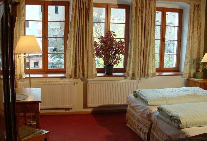 اتاق استاندارد, Und Gasthof Dreibeiniger Hund