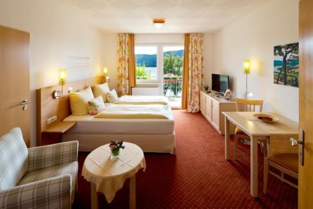 1 Bedroom Apartment Lake View, Plusnaturhotel Direkt Am Ederseeufer Waldhotel Wiesemann Und Ferienapartments