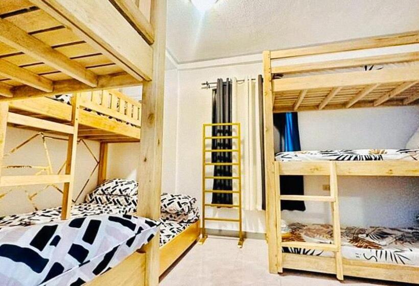 Семейный Номер, Reddoorz Plus @ Remarkable Hotel Alcala Pangasinan