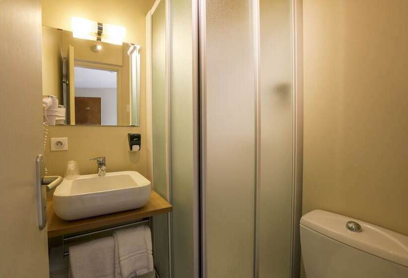 Номер Комфорт Индивидуальный, Brit Hotel Terminus