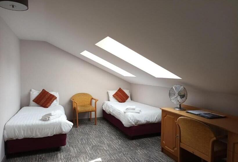 Семейный Номер, Corn Mill Lodge