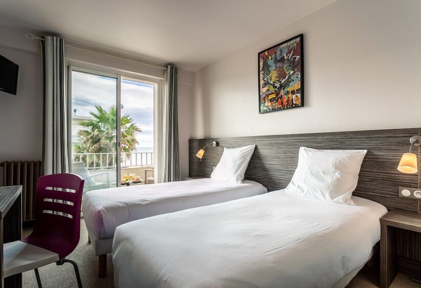 オーシャンビュースタンダードルーム, Hôtel Du Midi Plage