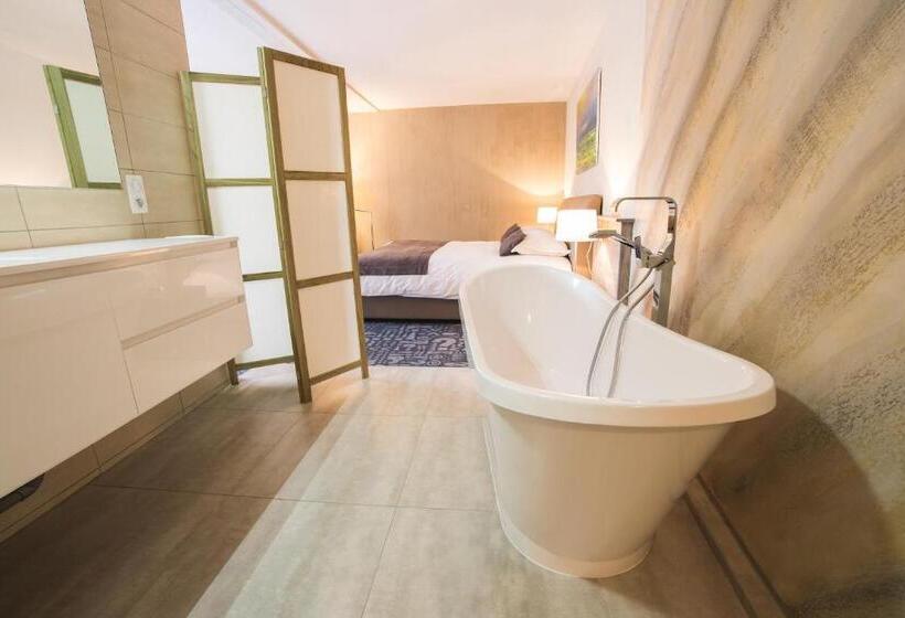 Семейный Номер, Le Dormeur