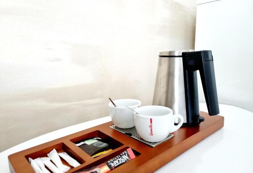 Номер Superior, Le Dormeur