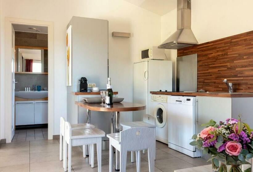 1 Szobás Comfortos Apartman, Résidence Vasca D Oro