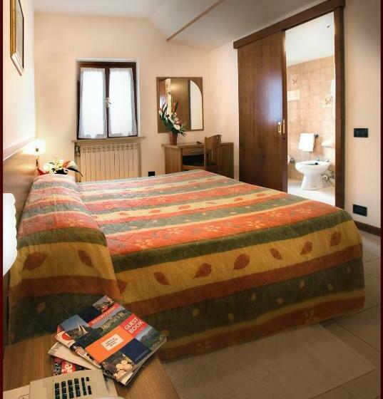 Номер Стандарт, Albergo Il Castellino