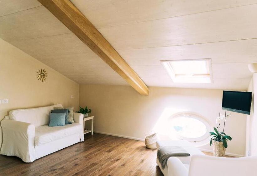 オーシャンビューデラックススイート, Nontiscordardimé B&b Villa Agriturismo