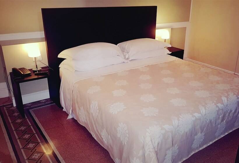 Номер Стандарт Трехместный, Relais Del Borgo Hotel & Spa 4 Stelle