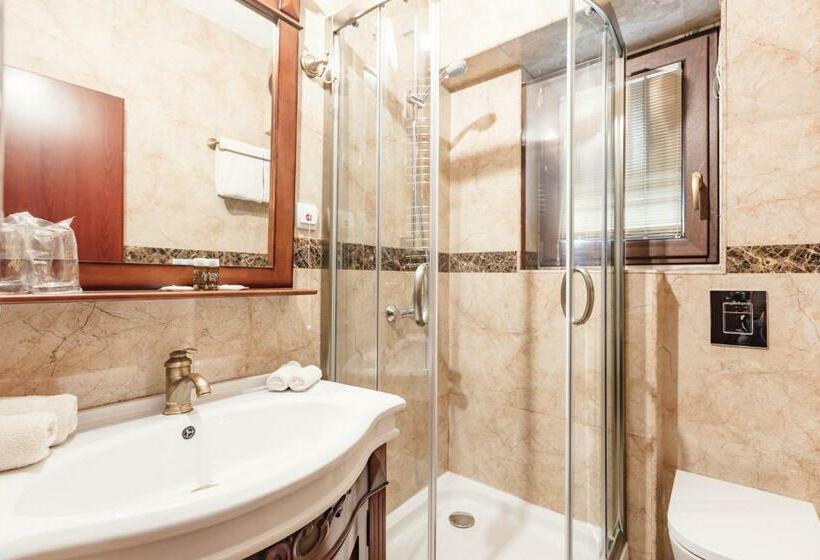 اتاق استاندارد یک نفره, Senigallia