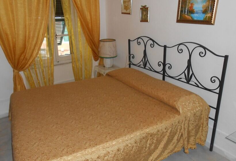اتاق استاندارد سه نفره, Cinqueterre Holidays