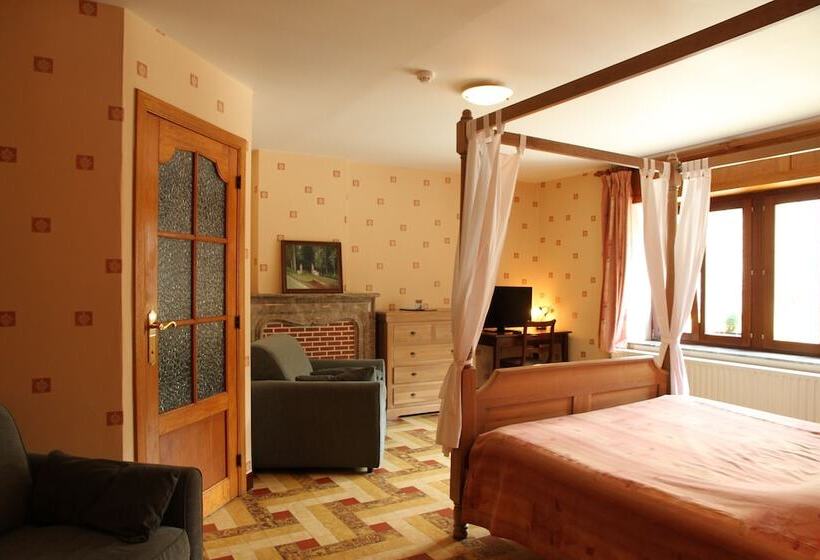 Номер Стандарт Трехместный, Hôtel/restaurant à La Ferme