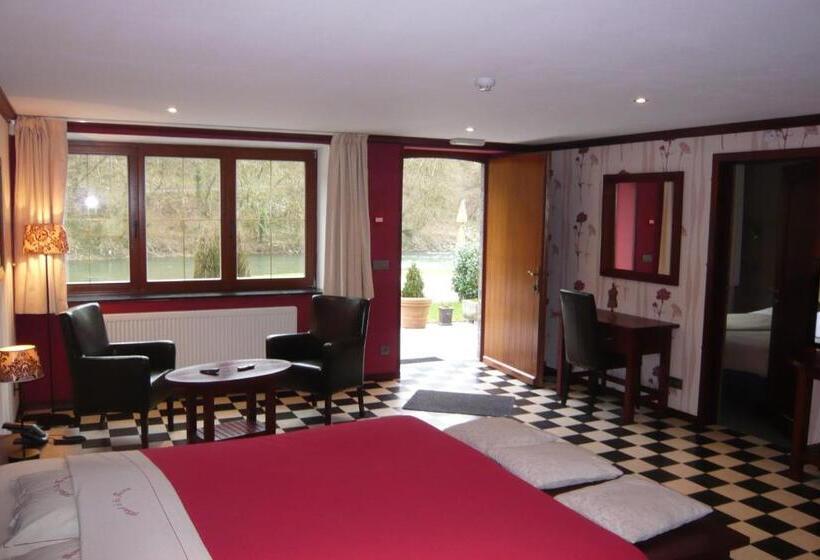 Люкс с гидромассажем, Hôtel/restaurant à La Ferme