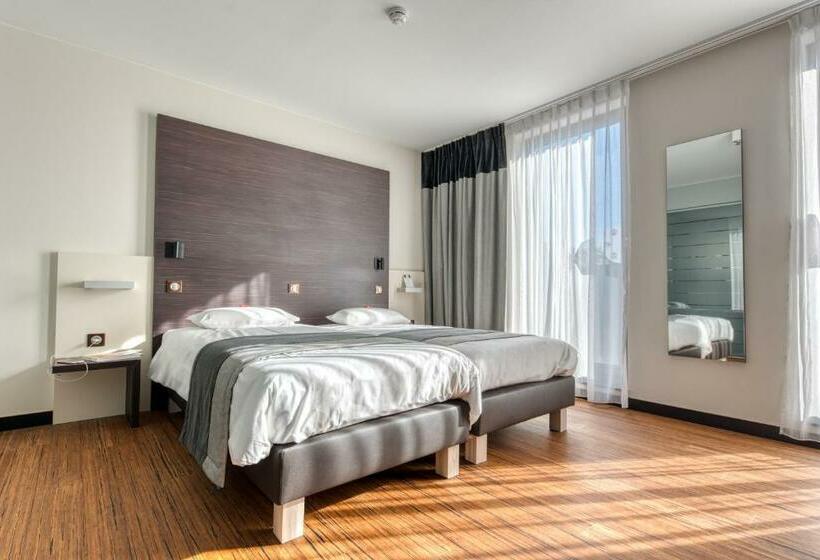标准间, Le Merceny Motel