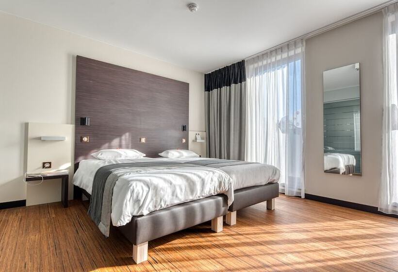 标准间, Le Merceny Motel