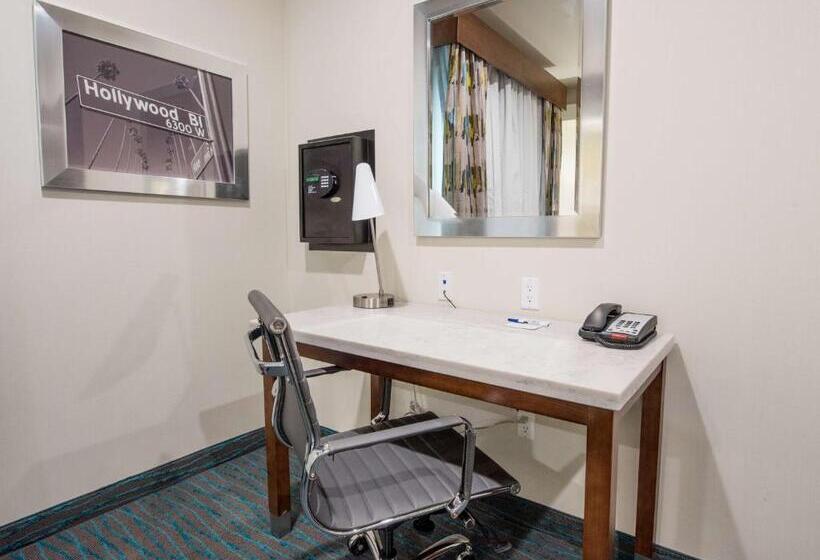 חדר דחוקס עם מיטת קינג, Best Western Plus Gardena Los Angeles Inn & Suites