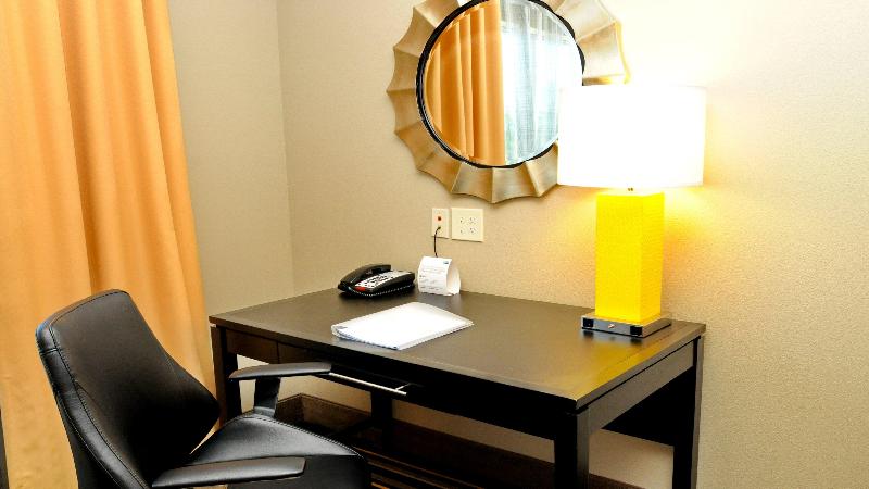 Полулюкс, Doubletree By Hilton Hotel Niagara Falls New York