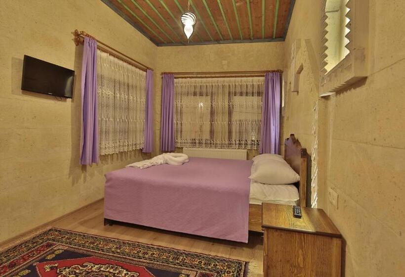 Номер Deluxe, Relic House