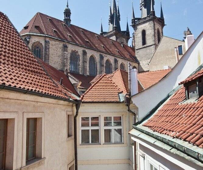 استودیوی سوپریور, Cathedral Prague Apartments