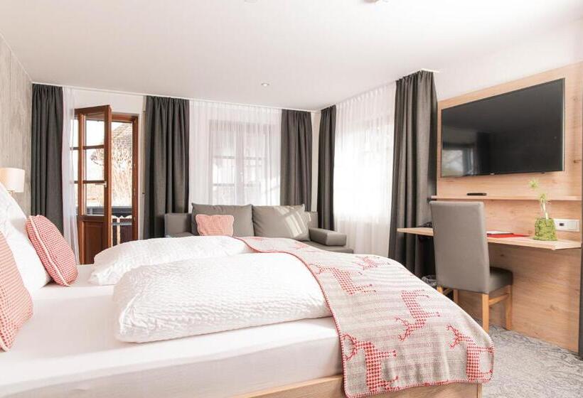 Comfort room with balcony, Genusshotel Hirschen   Erholung Im Grünen