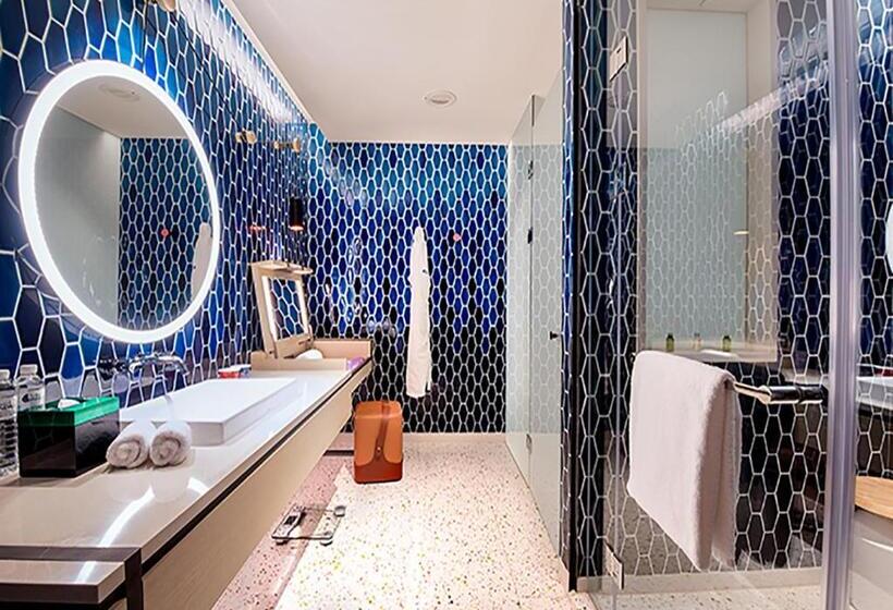 اتاق استاندارد با تخت بزرگ, Indigo Kaohsiung Central Park, An Ihg