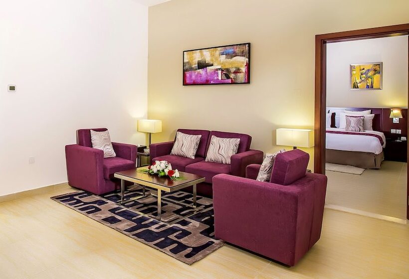 Полулюкс Вид на Горы, V Hotel Fujairah