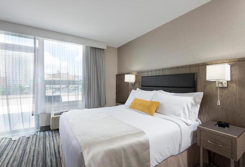 Номер Премиум, Wyndham Garden Laguardia South