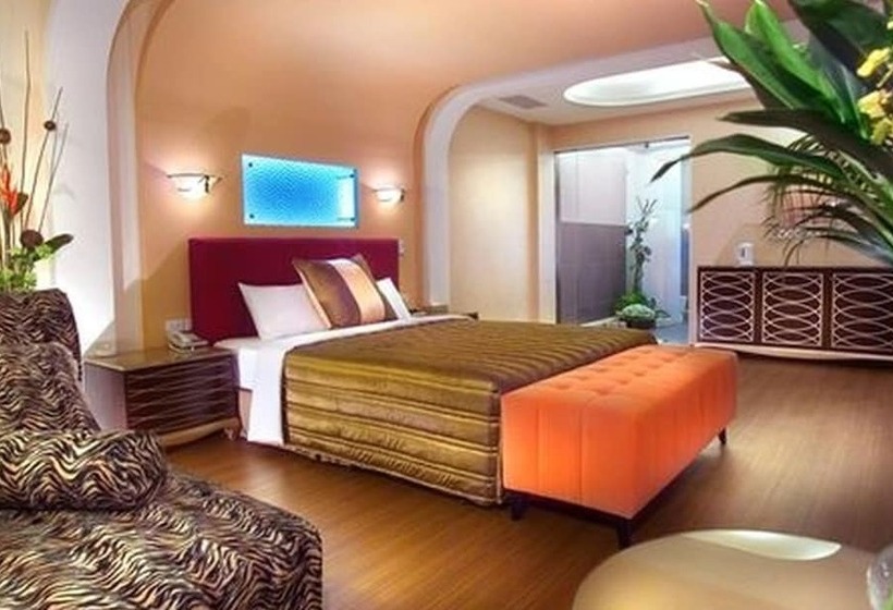 اتاق سوپریور, Motel Fabulous