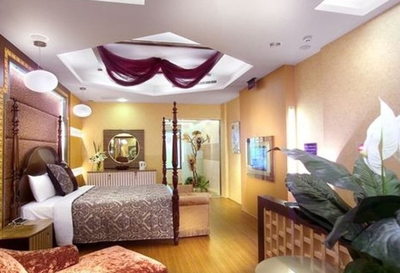 اتاق لوکس, Motel Fabulous