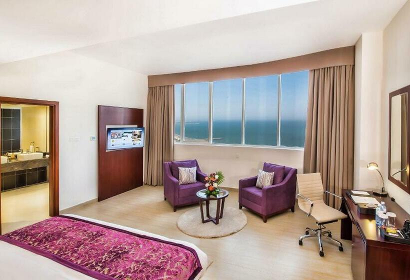 Полулюкс Вид на Море, V Hotel Fujairah