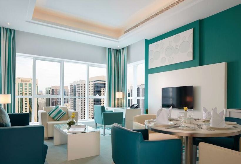 Városra Néző Suite, Golden Tulip Downtown Abu Dhabi