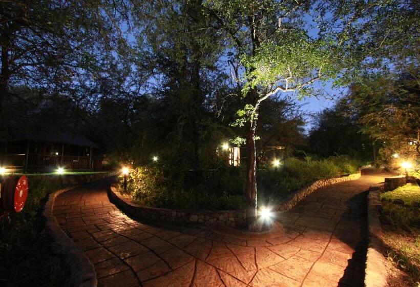 Четырехместный Номер Deluxe, Grand Kruger Lodge And Spa