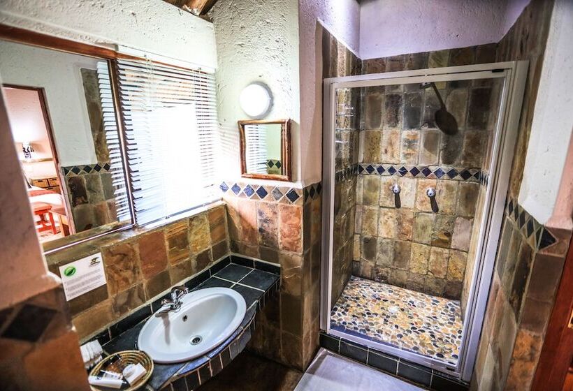 Люкс Повышенной Комфортности, Grand Kruger Lodge And Spa