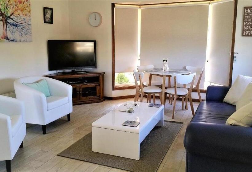 빌라 침실 1개, Must Love Dogs B&b & Self Contained Cottage