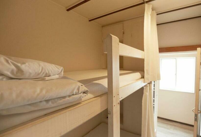 חדר אקונומי, 328 Hostel & Lounge