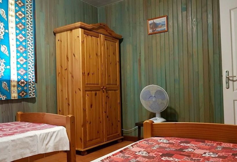 اتاق استاندارد, Moorea Surf Inn