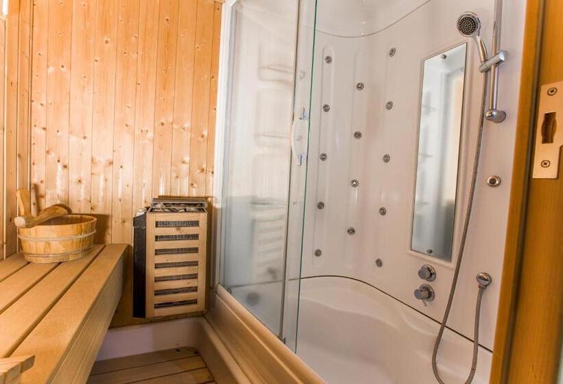 سوئیت راحتی, Imperial Cave Suites & Spa