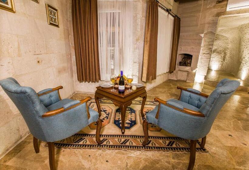 سوئیت راحتی, Imperial Cave Suites & Spa
