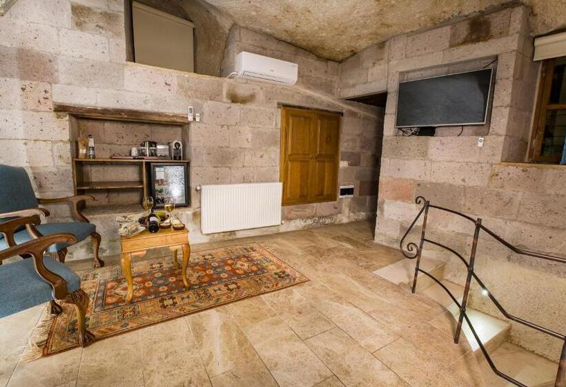 سوئیت راحتی, Imperial Cave Suites & Spa